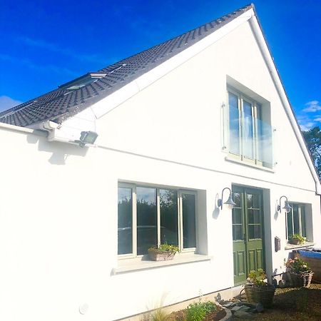 キンセール The Welcome Snug Bed & Breakfast エクステリア 写真