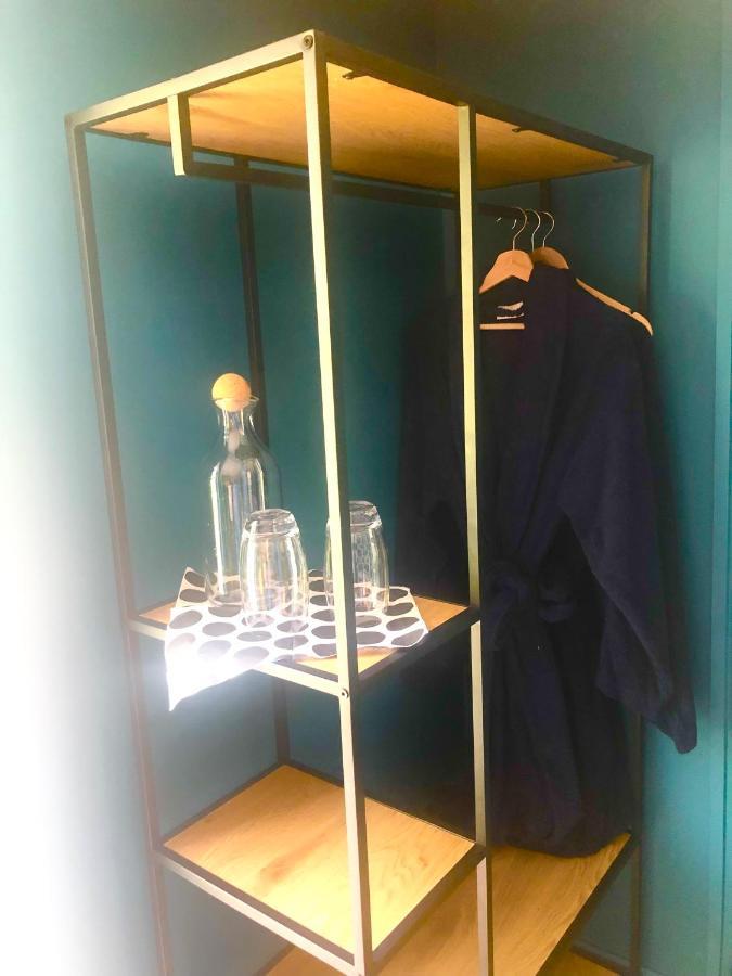 キンセール The Welcome Snug Bed & Breakfast エクステリア 写真